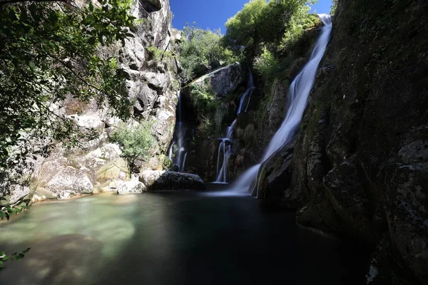 Calhao Mogueiro Wather Fall Parque Natural Serra Estrela Portugal – stockfoto