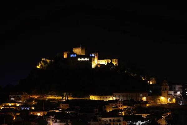 stock image Night view of the Castle of Leiria (Castelo de Leiria), a medieval castle overlooking the city Leiria, in the Centro Region of Portugal