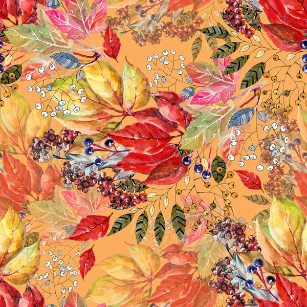 Осенние Листья Росписью Дикой Ягоды Акварели Оранжевом Фоне Бесшовный Узор — стоковое фото