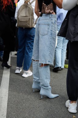 Moda ayrıntıları Milan Moda Haftası sırasında kaydedildi