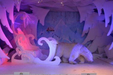 Milano 'da Noel 2022, sokaklar, ışıklar, 