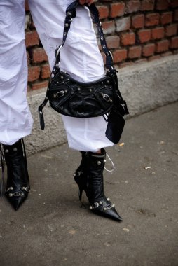 Şubat 2023 'teki Milan Moda Haftası' nda Detaylar Fendi Moda Gösterisinden Sonra