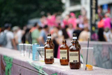 29 Haziran 2024 Milano Pride, İtalya 'nın Milano şehrinde lezbiyen, eşcinsel, biseksüel, transseksüel, aseksüel, eşcinseller ve onların müttefikleri için düzenlenen bir geçit törenidir..