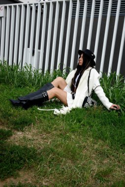 Eylül 2024 'teki Milan Moda Haftası sırasında yakalanan moda detayları