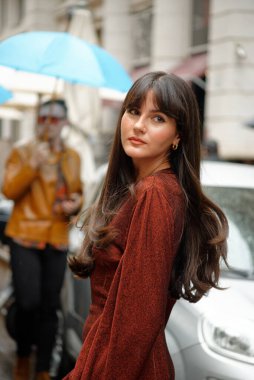 Eylül 2024 'te Milan Moda Haftası' nda ele geçirilen moda detayları