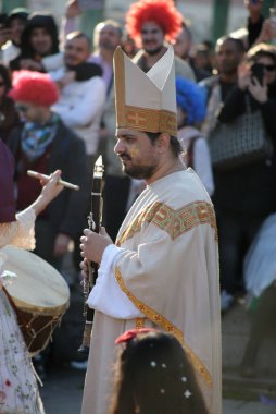 Milano 'daki karnaval benzersiz bir olaydır. Ambrosian ayinine göre diğer İtalyan karnavallarından ayırt edilir..