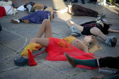 Milano 'daki karnaval benzersiz bir olaydır. Ambrosian ayinine göre diğer İtalyan karnavallarından ayırt edilir..