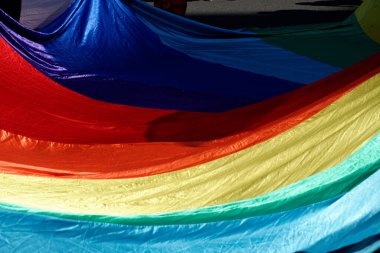 MILANO PRIDE HAZİRAN 2025 Geçit töreni Milan 'ın merkezindeki caddeleri takip edecek ve sonunda müzik, konuşmalar ve halka açık bir kutlama olacak..