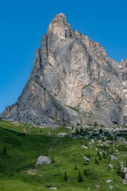 Giau Geçidi 'ndeki güzel dağ sıraları, Dolomitler İtalya