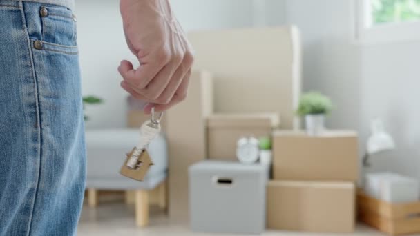 Moving House Relocation Man Hold Key House Keychain New Apartment — Video