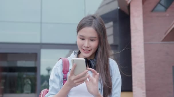 Beautiful Student Asian Woman Surprise Announce Final Exam Smile Girl — Vídeos de Stock