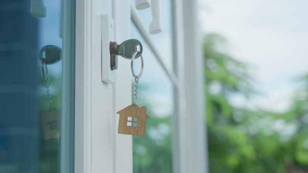 Landlord Key Unlocking House Plugged Door Second Hand House Rent — Stockvideo