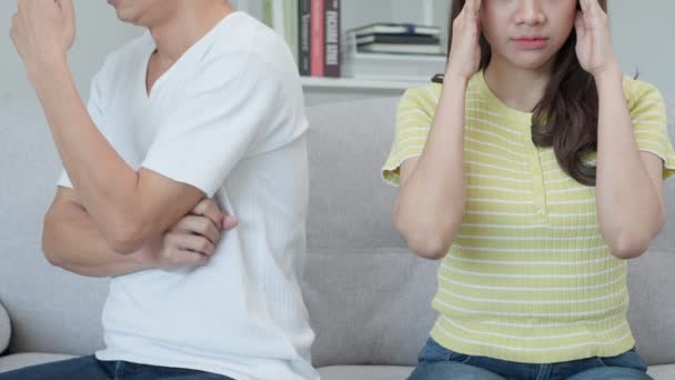 Boşanma Asyalı Çiftler Evlendikten Sonra Çaresiz Hayal Kırıklığına Uğrarlar Karı — Stok video