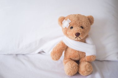 baş ağrısı, mevsimsel grip, alerji, yüksek ateş ve grip, dinlenme, virüs, koronavirüs, hastalık, solunum, nezle, yorgunluk, enfeksiyon, iyi değil