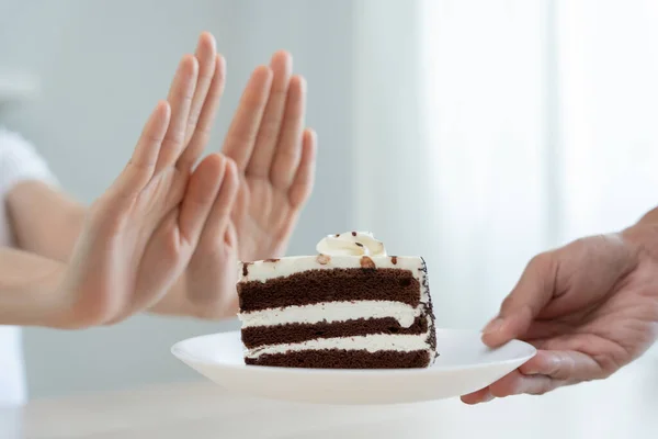 Beauty Slim Female Body Confuse Chocolate Cake Woman Restaurant Achieves — Stockfoto