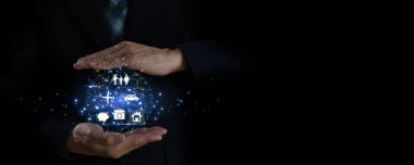 Elleri olan sigorta krizi korur. İşletmeleri önlemek için iş risk kontrolü, plan ve stratejiler. depozitolar, sağlık giderleri, kira, aile bakımı, seyahat, ulaşım, iletişim, kaza