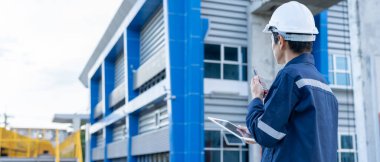 Bakım ve müfettiş. Bakım mühendisleri bina ve yapıların teftiş sonuçlarını kontrol ediyor. Sulama mühendisleri atık sistemlerini, teknisyenleri, tamircileri, imalatçıları araştırıyorlar.