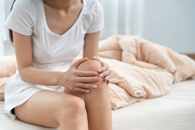 Diz iltihabı, egzersiz, masaj, kas gevşemesi, romatizma, gait bozukluğu, romatizma, romatizma...