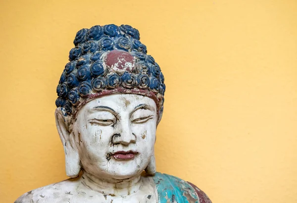 Estatua Buddha Templo Con Fondo Naranja —  Fotos de Stock