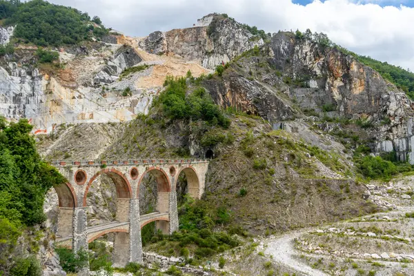 Viejo Puente Piedra Ponte Vara Carrara Italia —  Fotos de Stock