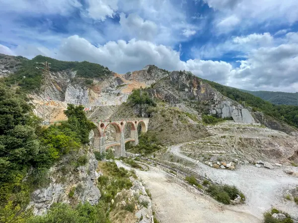 意大利Carrara的大理石采石场 — 图库照片