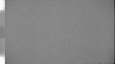 Bu kaliteli 4K kaplamayla klasik 16mm film görüntüsü. Doğal tahıl, toz, çizikler ve otantik bir anestetik için titreşen titreşimler..