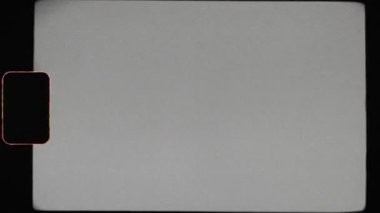 Eksiksiz Film Tanesi, Toz ve Analog Projeksiyonu ile Eski 8mm Kaplama.