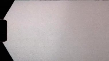 Süper 8 mm Retro Nostalji Film Toz Çizikleri ve Sıcak Analog Dokusuyla Örtülü. Yüksek kalite 4k görüntü