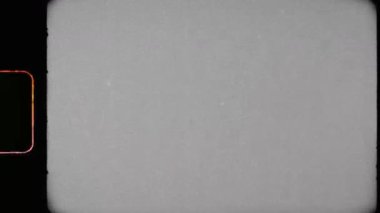 Süper 8 mm Film Strip Overlay with Projector Grain Sprocket Hole Light Leaks and Analog Doku Analog Vintage Doku Flicker and Dust. Yüksek kalite 4k görüntü