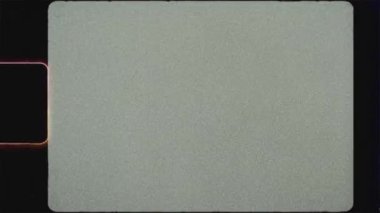 Super 8mm Retro Filtresi Otantik Makara Dokusu, Hafif Flicker, Toz, Tırmık ve Posta Kutusu Çerçevesi Detaylı. Yüksek kalite 4k görüntü