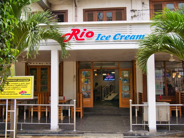 stock image The entrance to the Rio Ice Cream restaurant in Jaffna, northern Sri Lanka. A popular stop for locals and tourists alike.