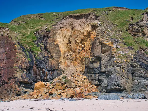 Rock Strata Visible Rock Debris Coastal Land Slip Beach Butt — стоковое фото