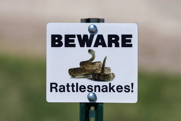 Beware Rattlesnakes Sign Badlands National Park Spring — Stock Photo, Image