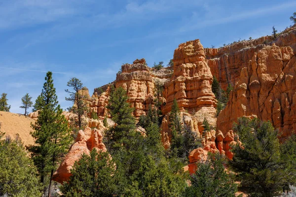 Güney Utah 'ta 12. Otoyol' daki Altın Duvar Yolu 'na bakın.