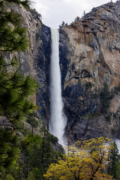 Bridalveil Fall Northside Drive Yosemite Valley Yosemite National Park California — Foto de Stock