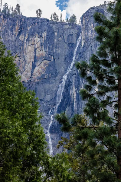 Widow Tears Waterfall Portal Road Yosemite National Park May 2023 — Stock Photo, Image