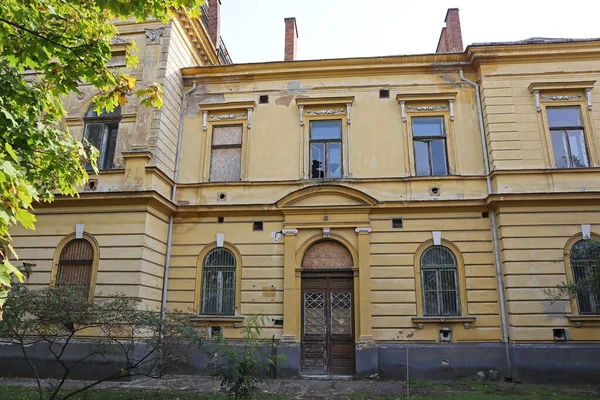 Edifício Arruinado Antiga Base Exército Debrecen — Fotografia de Stock
