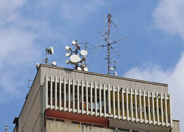 Antennas Top High Apartment Building — Stock Photo, Image