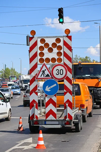 Señales Tráfico Construcción Carreteras Ciudad — Foto de Stock