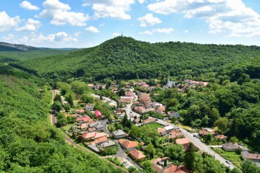Macaristan 'daki Szarvasko köyünün manzarası