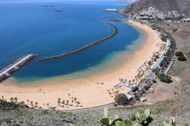 İspanya 'nın Tenerife adasındaki kumsal manzarası