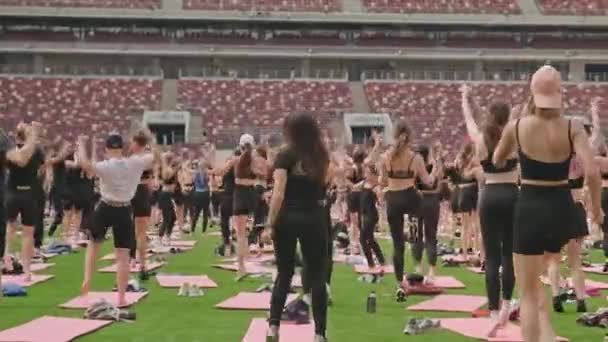 Moscú Rusia Octubre 2022 Evento Yoga Deportivo Masivo Con Multitud — Vídeo de stock