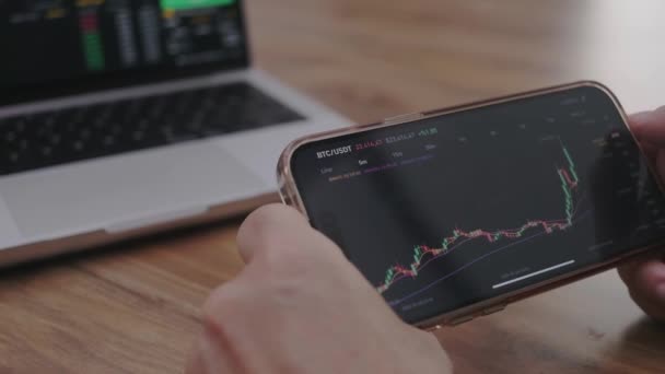 Yeşil Kırmızı Şamdanların Yükseldiği Borsa Grafiği Kriptonun Arttığını Gösteriyor Şifreleme — Stok video