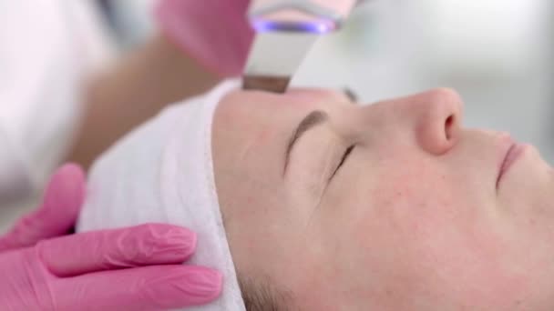 Transform Your Skincare Routine Latest Technology Including Ultrasound Cosmetology Scrubbers — Stock Video