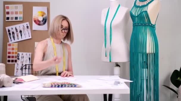 Woman Glasses Works Elegant Apparel Sketch Fashion Studio Clothes Designer — Stock Video