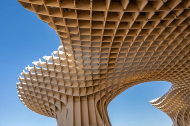 Seville City Skyline manzaralı Space Metropol Şemsiyesi Önplanda, Seville, İspanya
