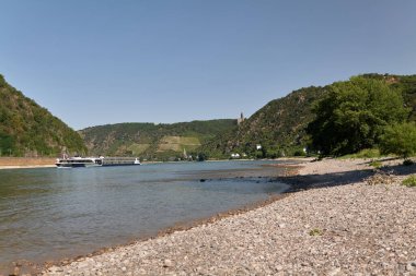 St. Goar ve St. Goarshausen Almanya, Rhine Nehri