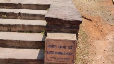 Sawai Madhopur, Hindistan 8 Haziran 2024: Battis Khamba Chhatri 'nin Ranthambore Kalesi' ndeki görüntüleri