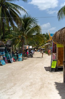 pueblos y playas con el encanto del caribe mexicano