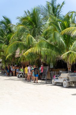pueblos y playas con el encanto del caribe mexicano